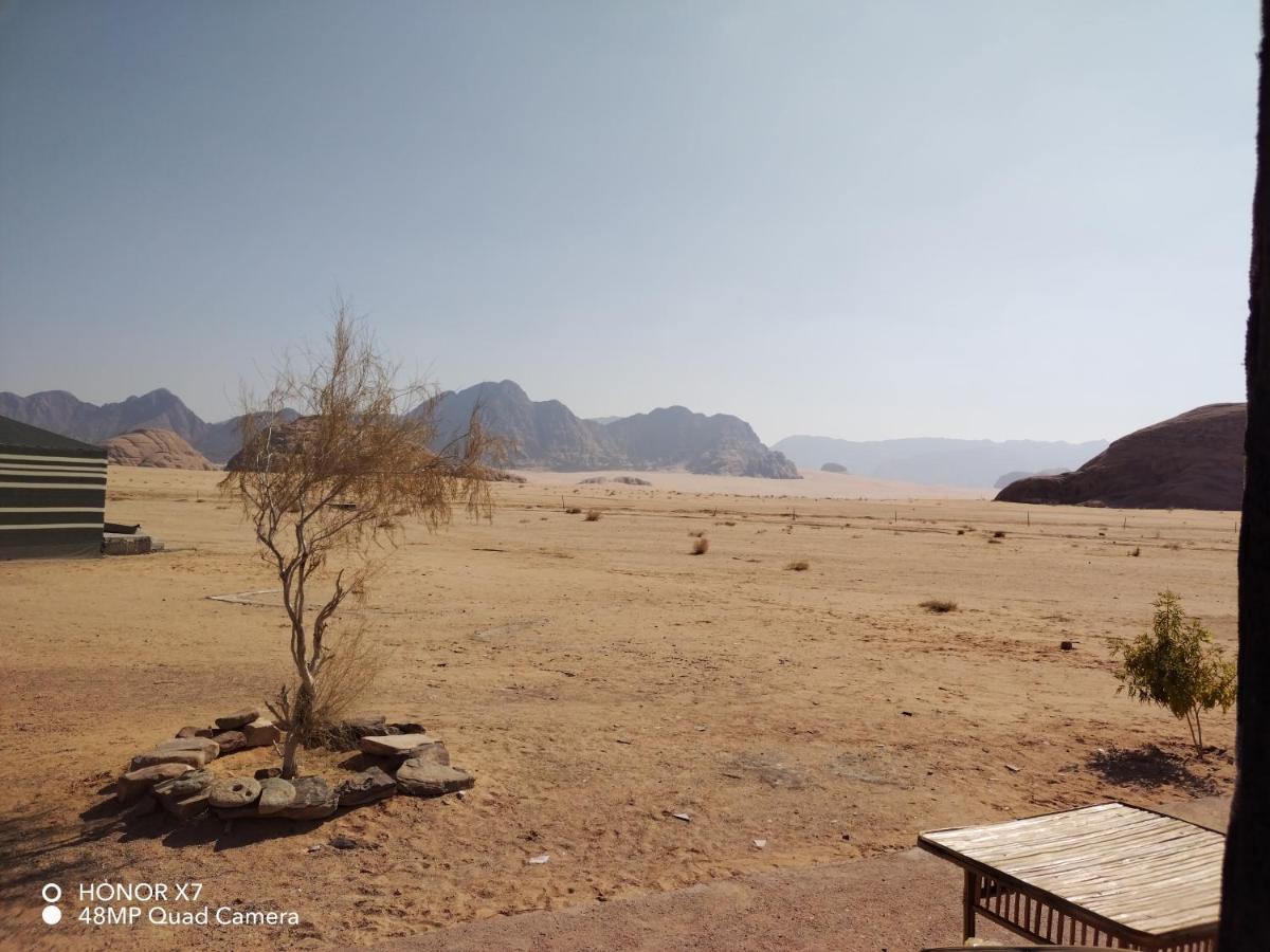 Caesar Desert Camp Wadi Rum Exteriör bild