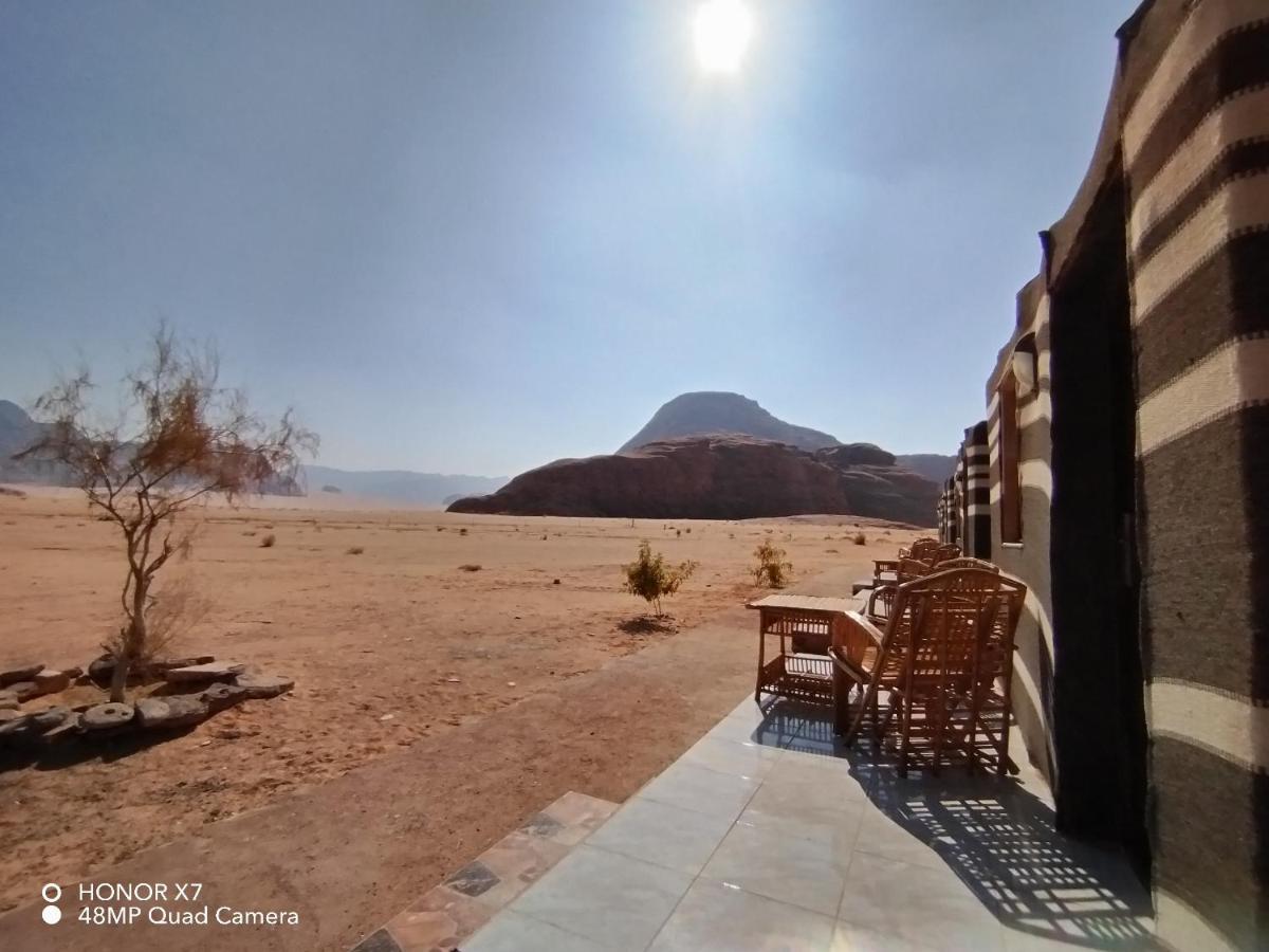 Caesar Desert Camp Wadi Rum Exteriör bild