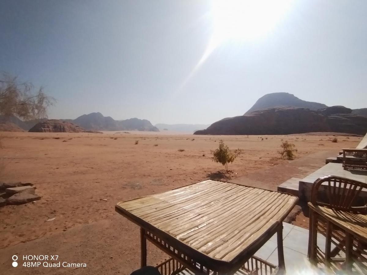 Caesar Desert Camp Wadi Rum Exteriör bild